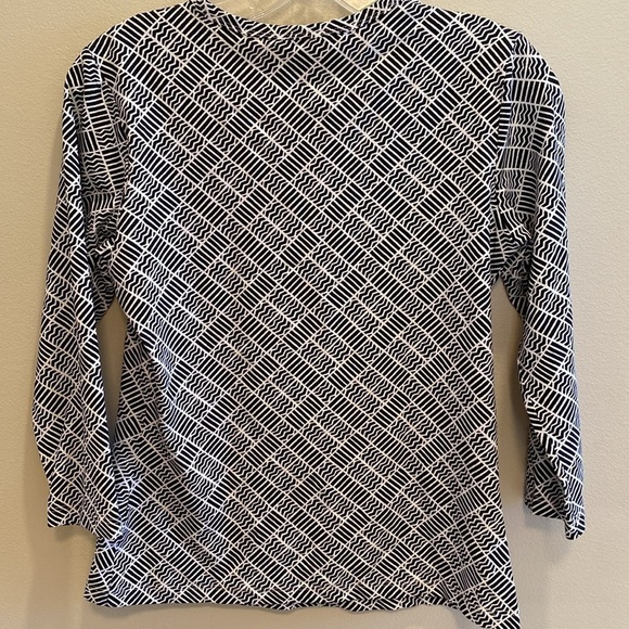 J McLaughlin Catalina Tee Crew Neck 3/4 Black White Geo Print S - Picture 4 of 7